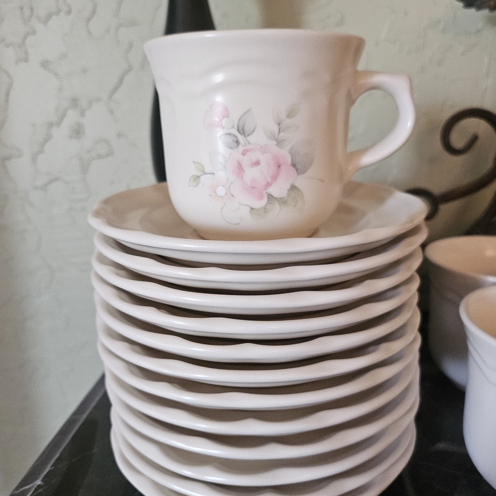 Pfaltzgraff Pink Floral Cups 11 & Saucers 12 Plus 4 Extra Cups.